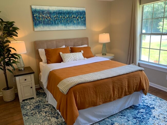 Building Photo - 794 Spring Lake Dr