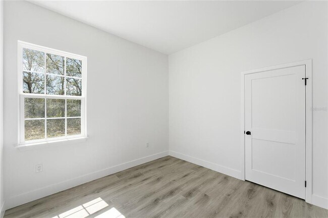 Building Photo - 2600 SW 146th Pl Rd