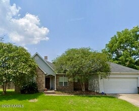 Building Photo - 9721 Buttercup Dr