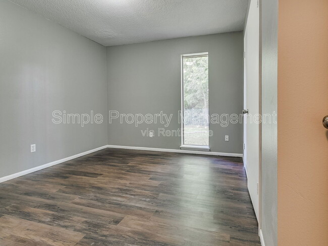 Building Photo - 3828 NW 64th St