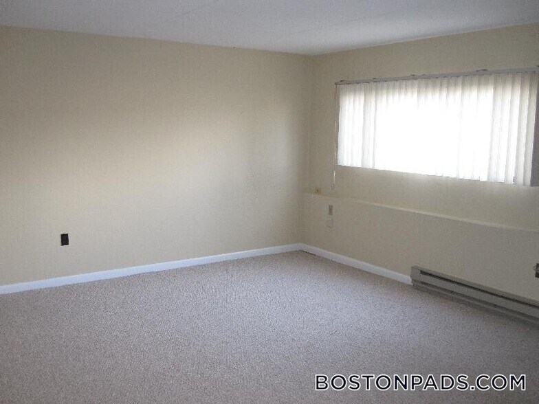 Building Photo - 28 Faxon St