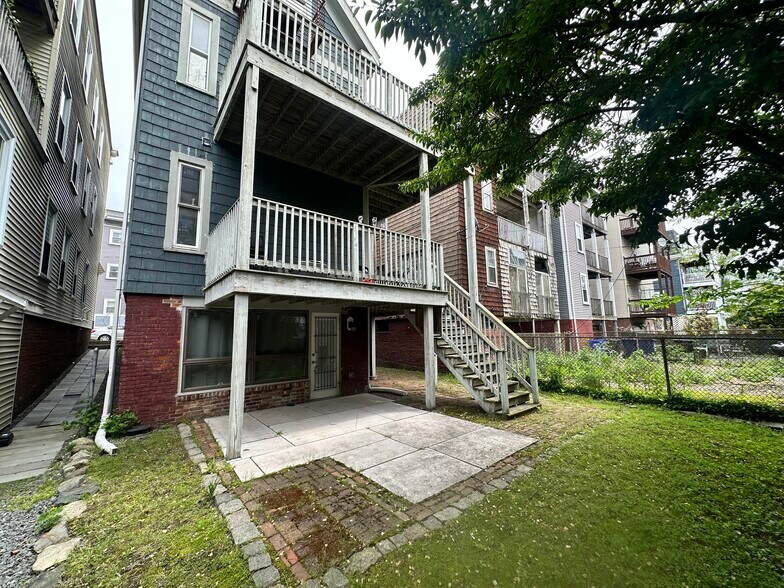 Building Photo - 24 Washburn St
