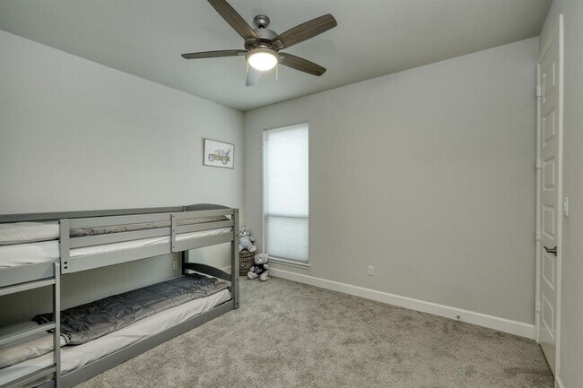 Building Photo - 1401 Mulberry Oak Ln