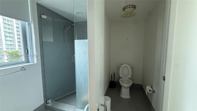 Building Photo - 92 SW 3rd St