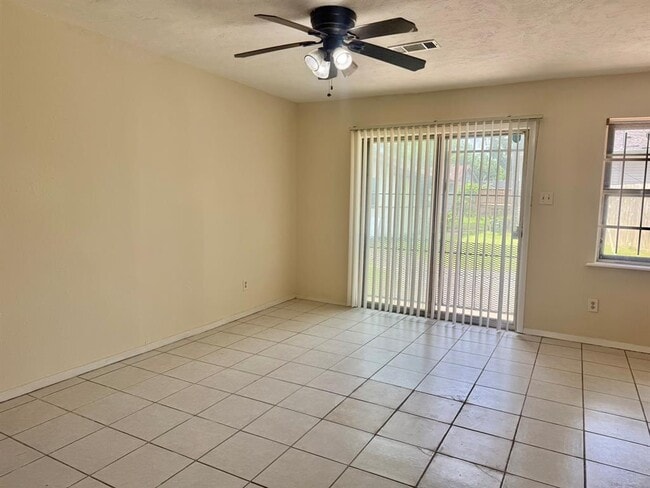 Building Photo - 5218 Canterway Dr