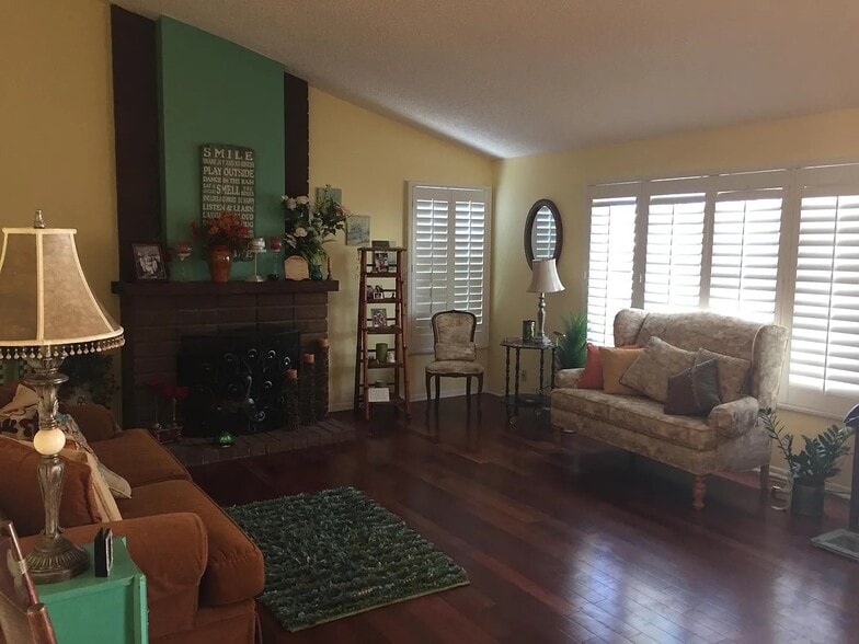 Building Photo - 112 Avenida Dolores