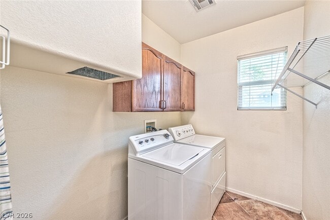 Building Photo - 7601 Curiosity Ave