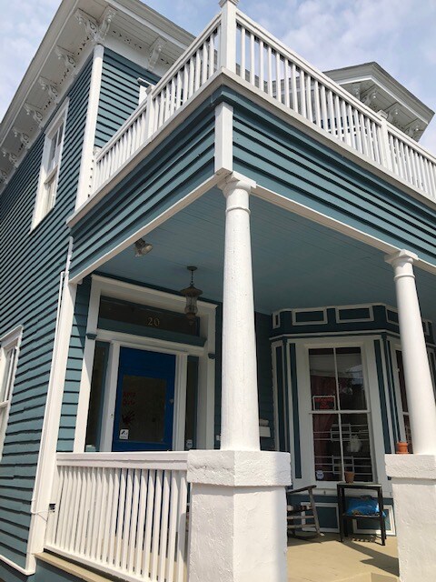 Building Photo - 20 Brady St