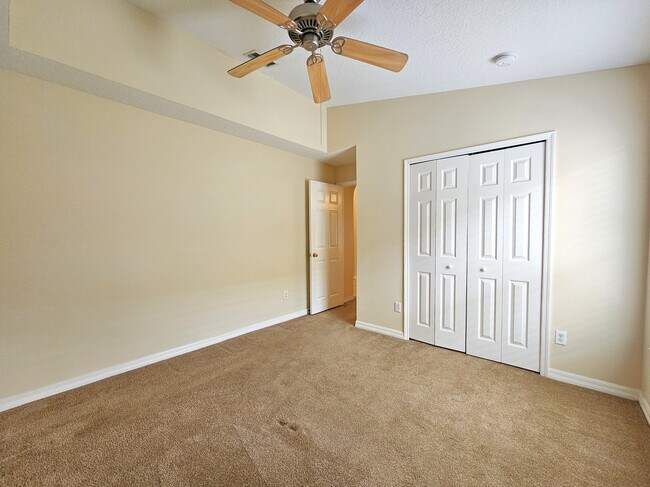 Building Photo - 2813 Harwood Ct