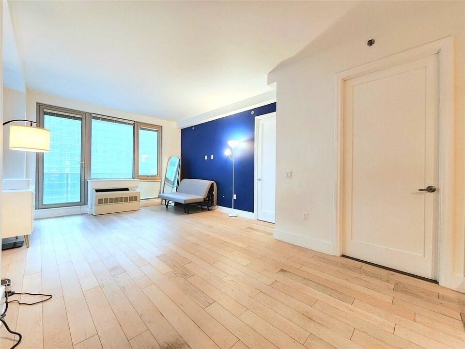 Building Photo - 4415 Purves St