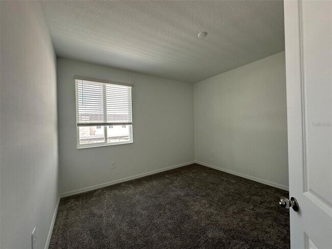 Building Photo - 145 Nine Iron Dr