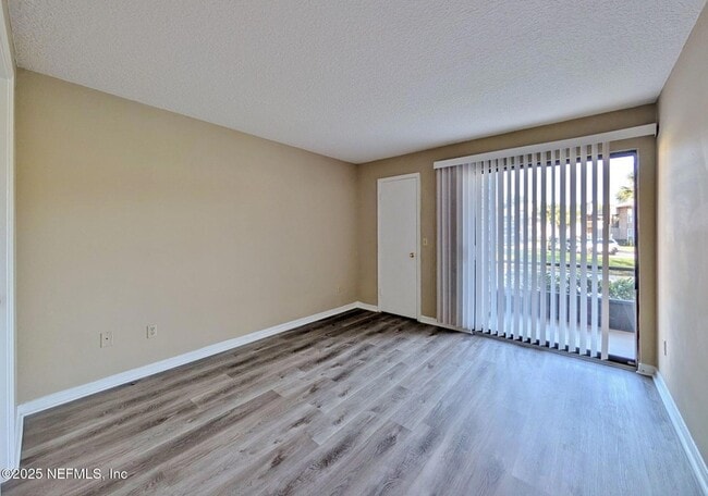 Building Photo - 10200 Belle Rive Blvd