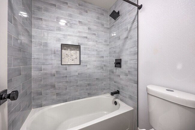 Building Photo - Beautiful 4BR / 3BA Corner-Lot Home with Designer Finishes