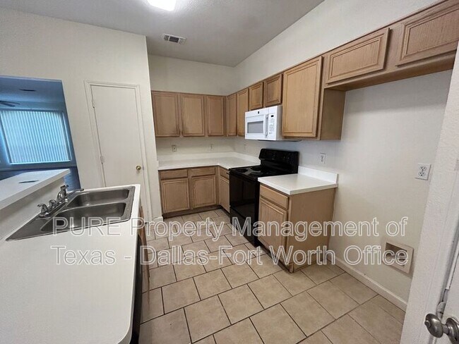 Building Photo - 709 Catalina Dr