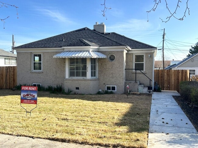 Building Photo - 2115 Cleveland Blvd