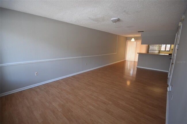 Building Photo - 450 Market Square E