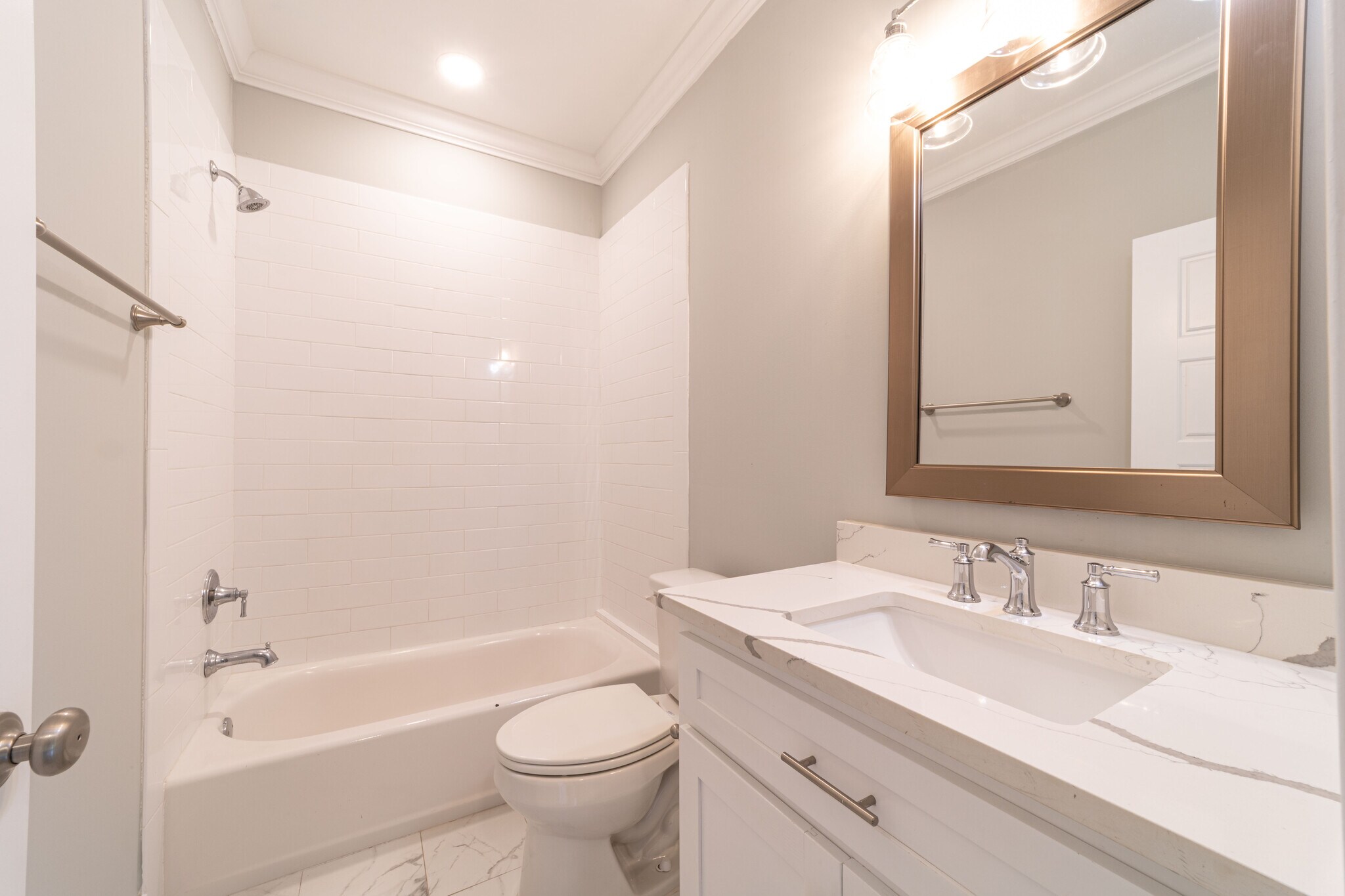 Building Photo - 155 Promenade Pl