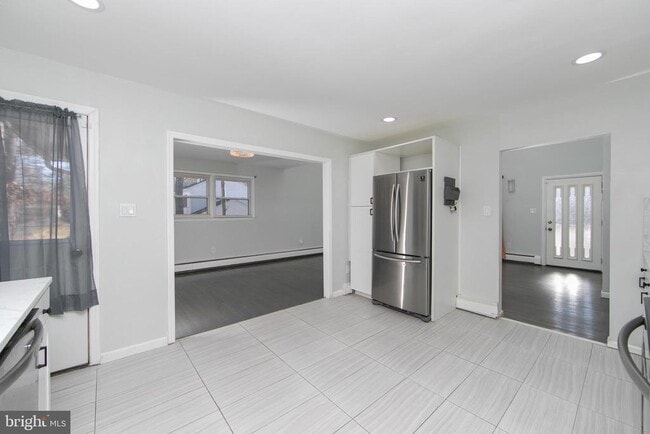 Building Photo - 332 Woodbine St