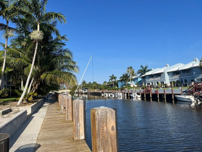 Building Photo - 4502 N Federal Hwy