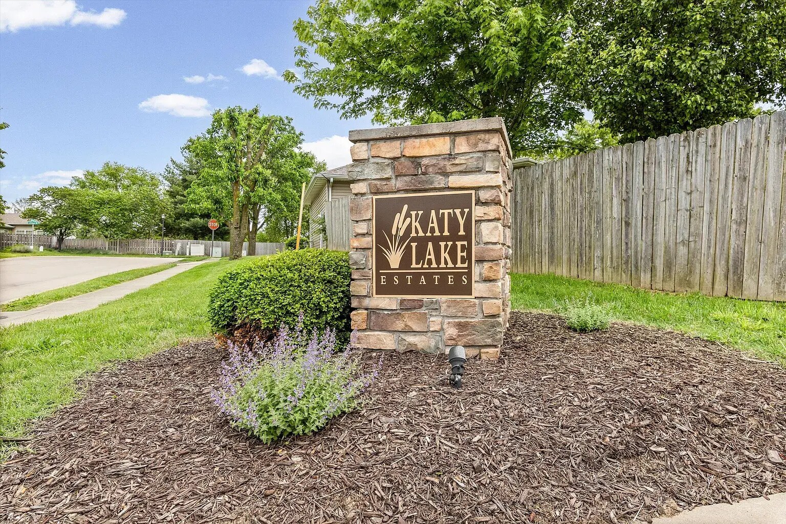 Building Photo - 4200 Cedar Crest Ln