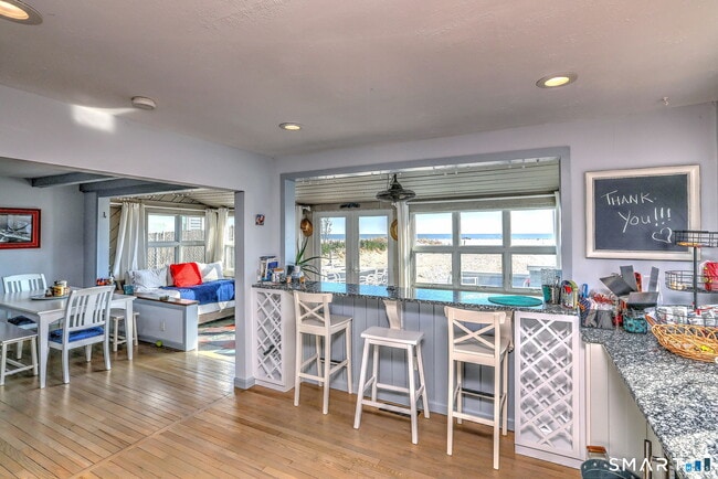 Building Photo - 25 Milford Point Rd