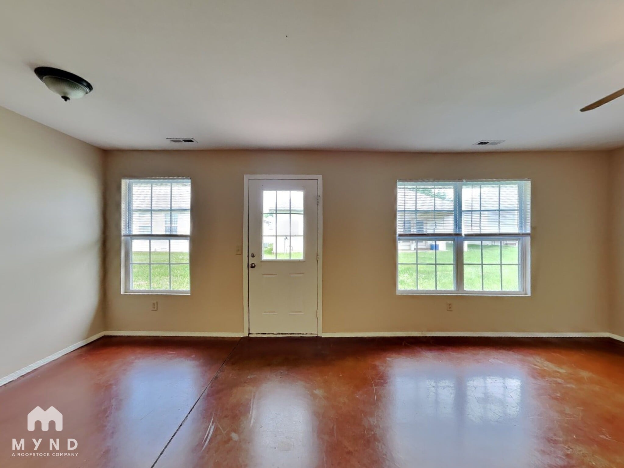 Building Photo - 1112 S Clifton Ave
