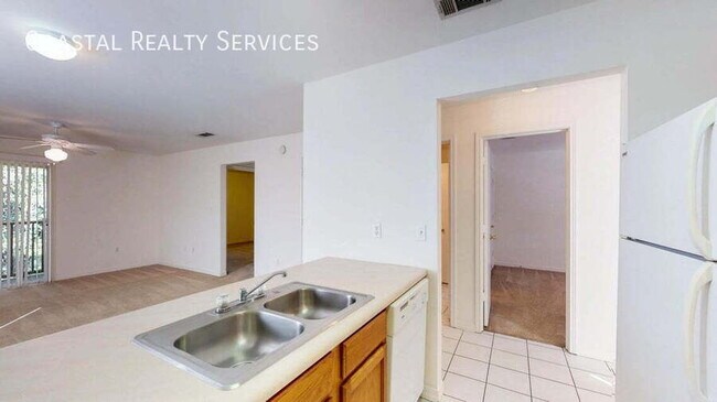 Building Photo - 895 Silverwood