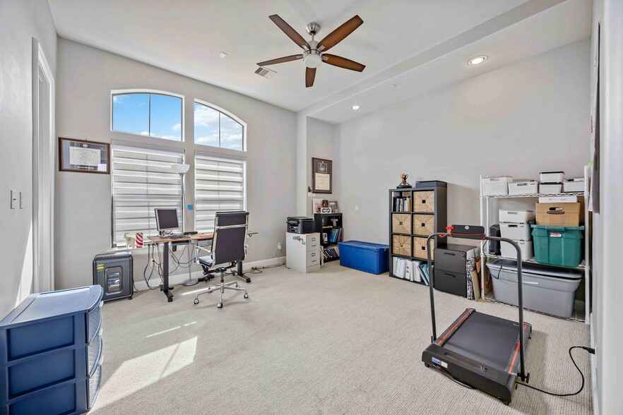 4th floor bedroom - 328 Bomar St
