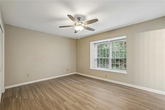 Building Photo - 103 La Rue Pl NW