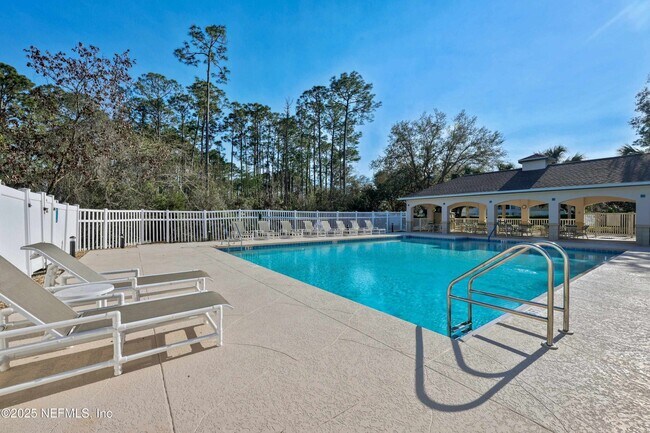 Building Photo - 512 Boxwood Pl