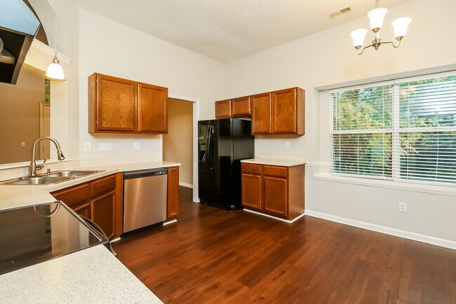 Building Photo - 1506 Newfound Hollow Dr