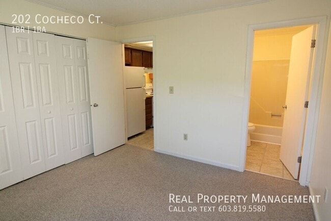 Building Photo - 202 Cocheco Ct