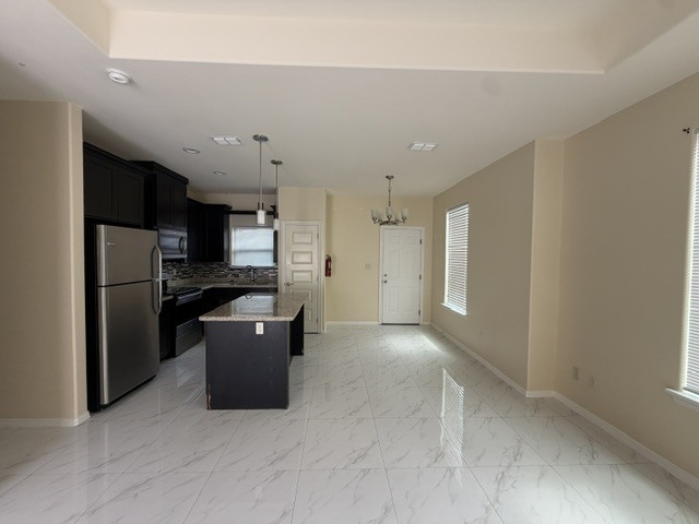 Building Photo - 2811 Javalina Ave