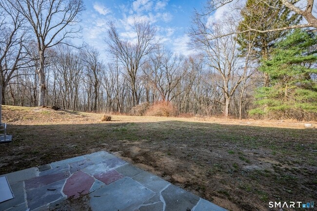 Building Photo - 220 Upper Grassy Hill Rd