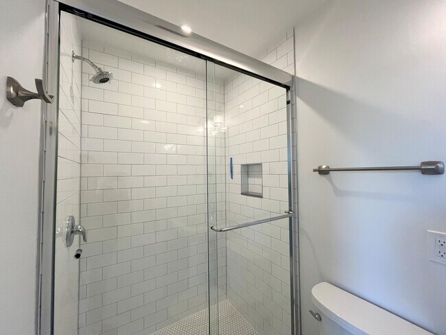 Building Photo - 1228 E Juneau Ave