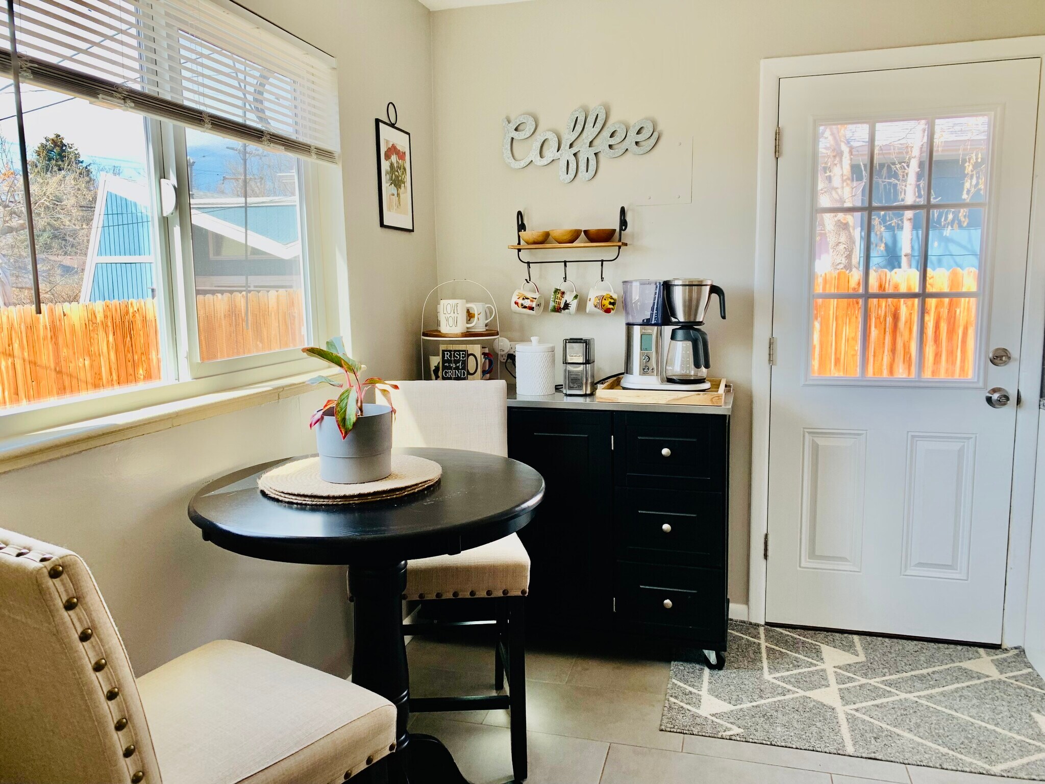 Building Photo - 1617 S Jackson St