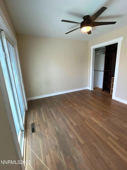 Building Photo - 640 James Ln