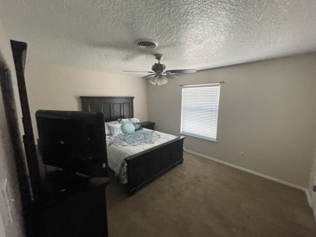 Building Photo - Nice Three Bedroom, 2 Bath home for rent.
