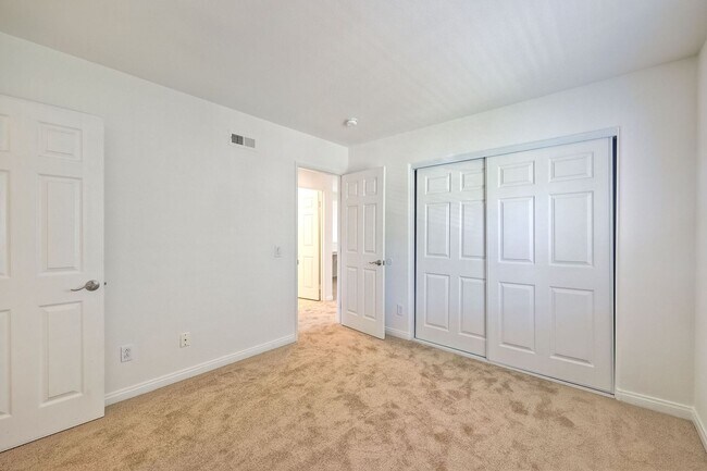 Building Photo - Recently Renovated 2-story home!