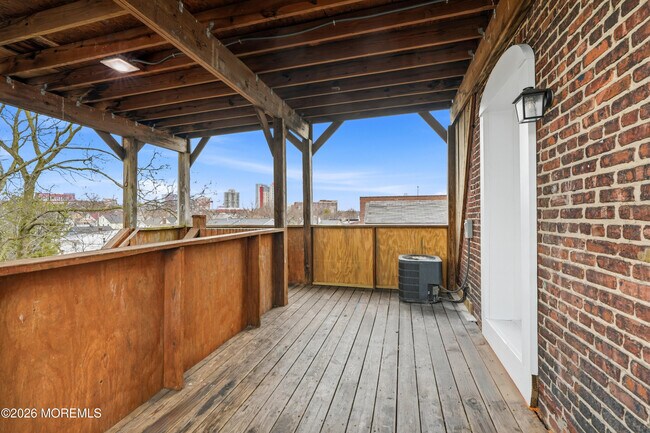 Building Photo - 115 Remsen Ave