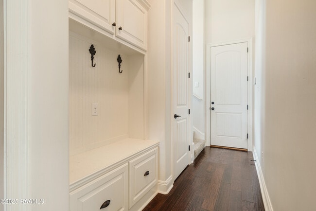 Building Photo - 104 Gated Trinity Ct