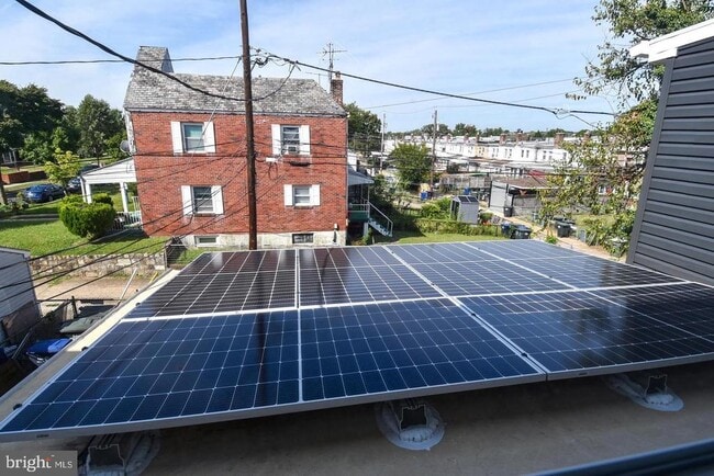 Building Photo - 204 34th St NE