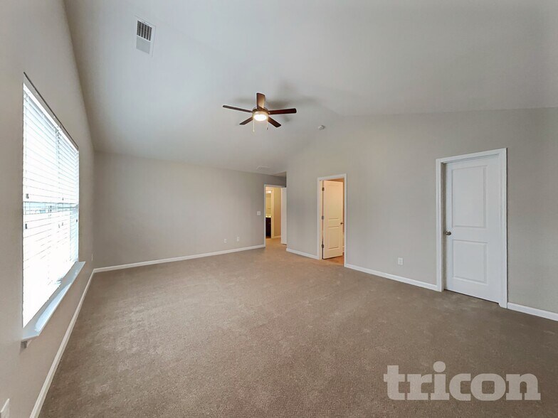 Building Photo - 209 Lilah Ln
