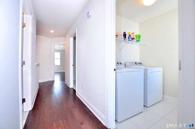 Building Photo - 149 Ridgewood Dr