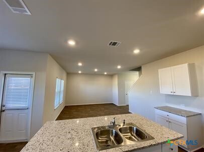 Building Photo - 442 Orion Dr