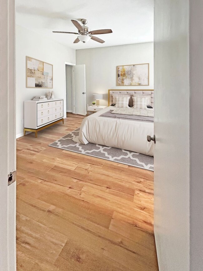 Building Photo - $300 off 1st Month’s Rent!!!!! Beautifully...