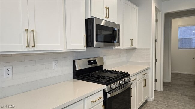 Building Photo - 9922 Angel Valley Dr