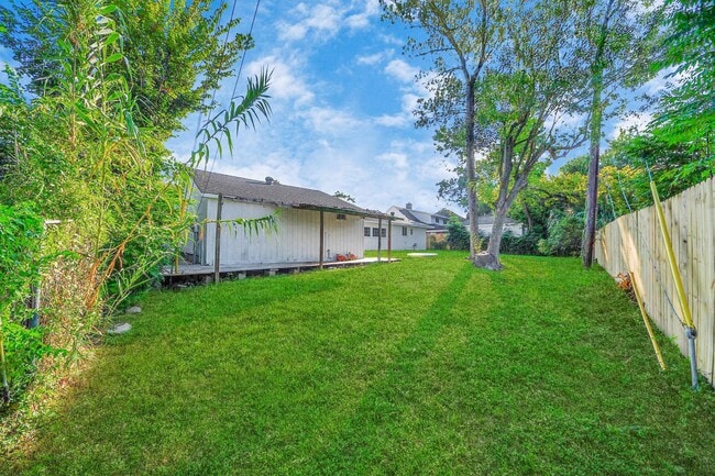 Building Photo - 18330 Cape Bahamas Ln