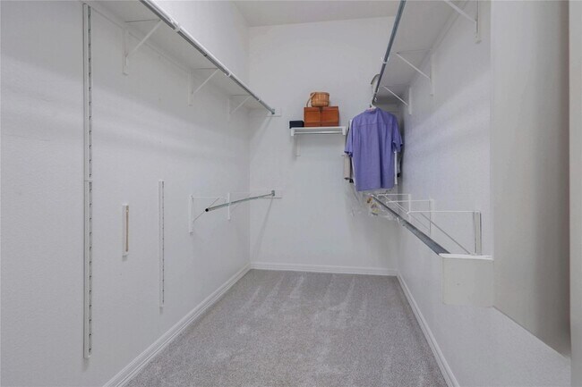 Building Photo - 2279 Fernspring Dr