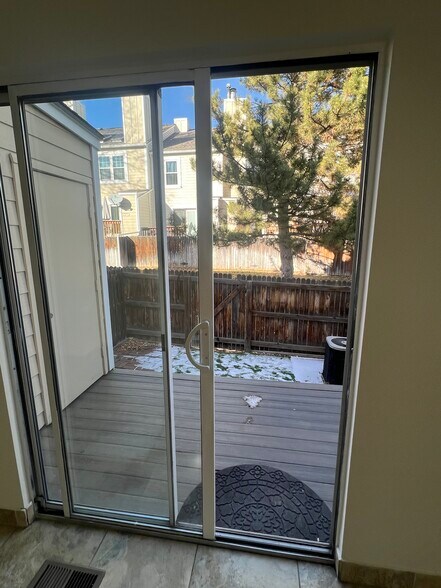 Building Photo - 9535 W Coal Mine Ave